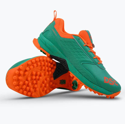 DSC Jaffa 22 Cricket Shoes